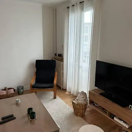 Apartment Chez Lucie, F2 Perret De 60 M2, Traversant Et Lumineux, Plein Centre, 36 Rue De Paris, Vue Catene, Arrivee Autonome Le Havre